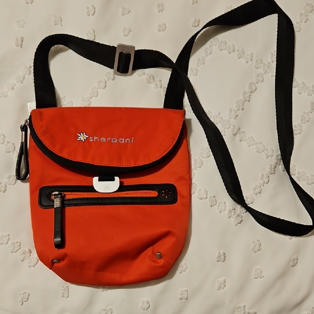 Sherpani Crossbody Bag